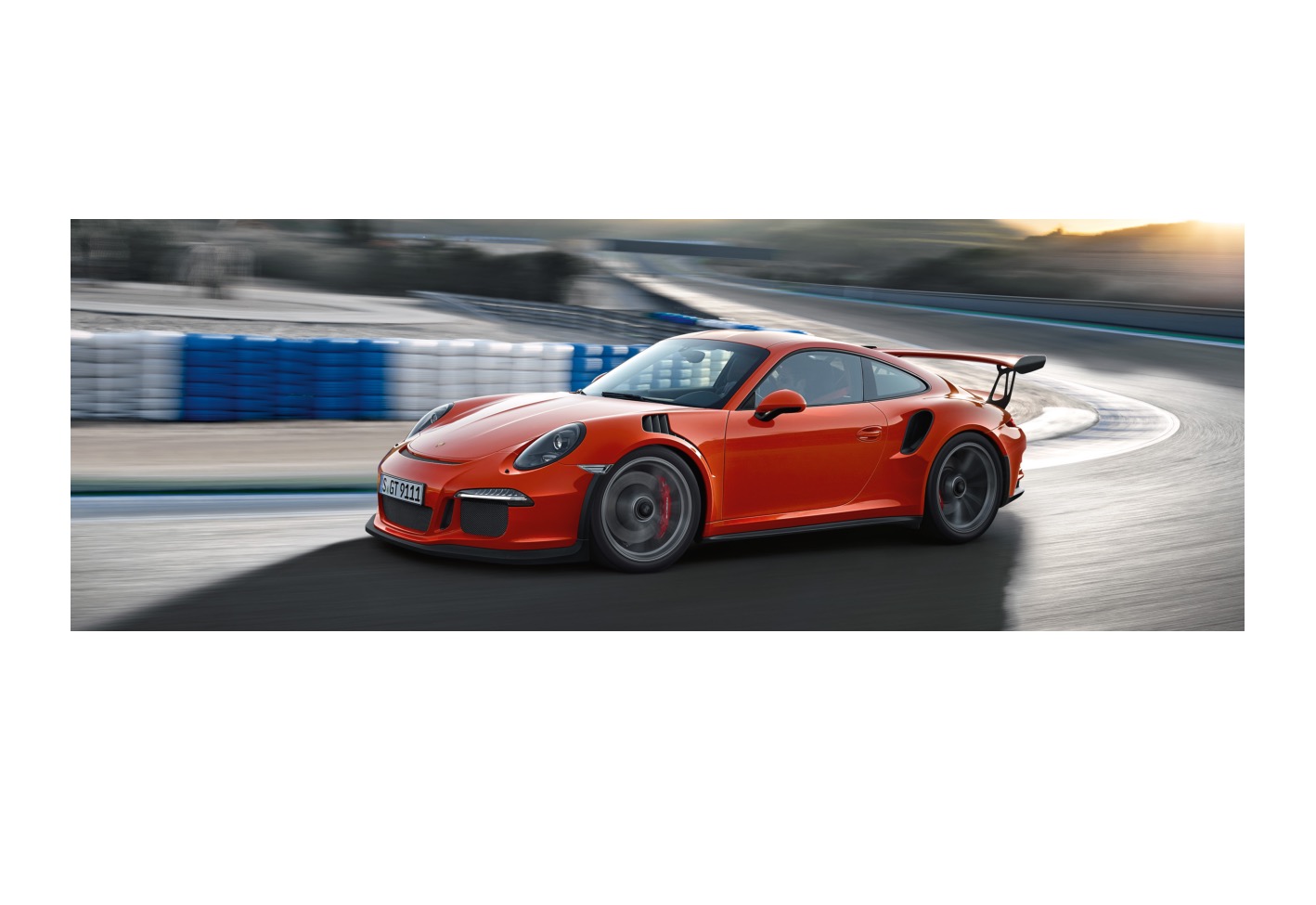 2015 Porsche 911 GT3-RS Brochure Page 12
